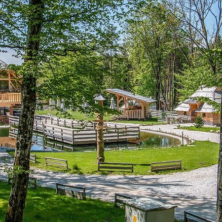 Slovenia Eco Resort Stahovica ภายนอก รูปภาพ