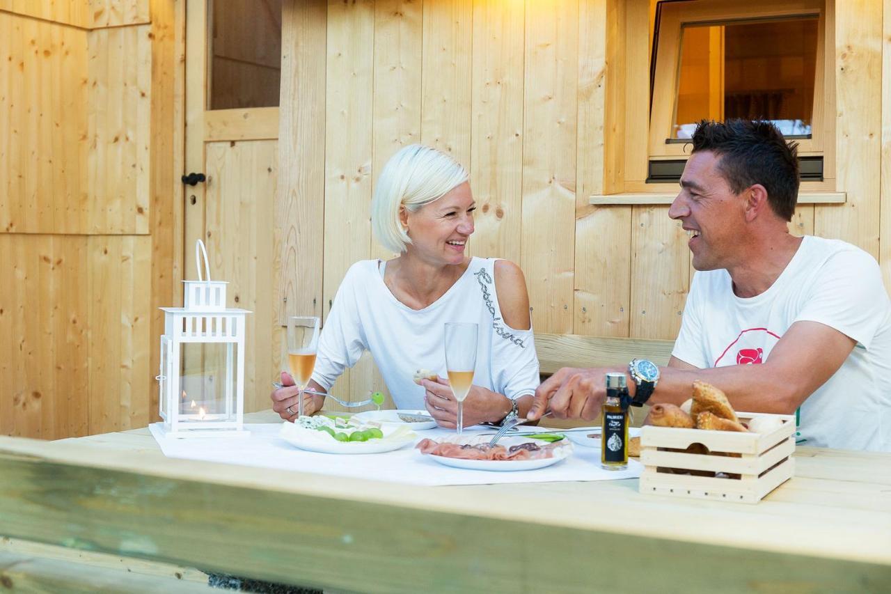 Slovenia Eco Resort Stahovica ภายนอก รูปภาพ