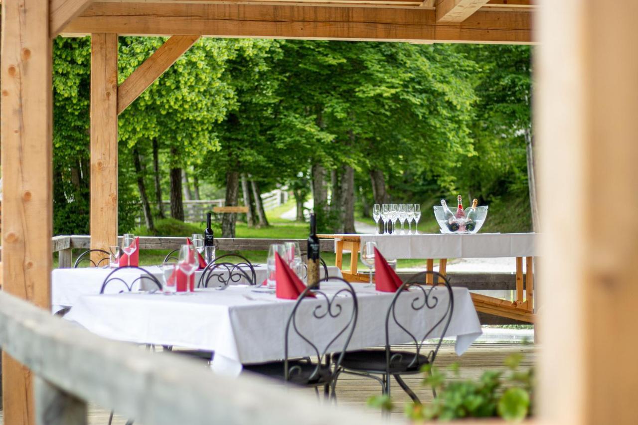 Slovenia Eco Resort Stahovica ภายนอก รูปภาพ