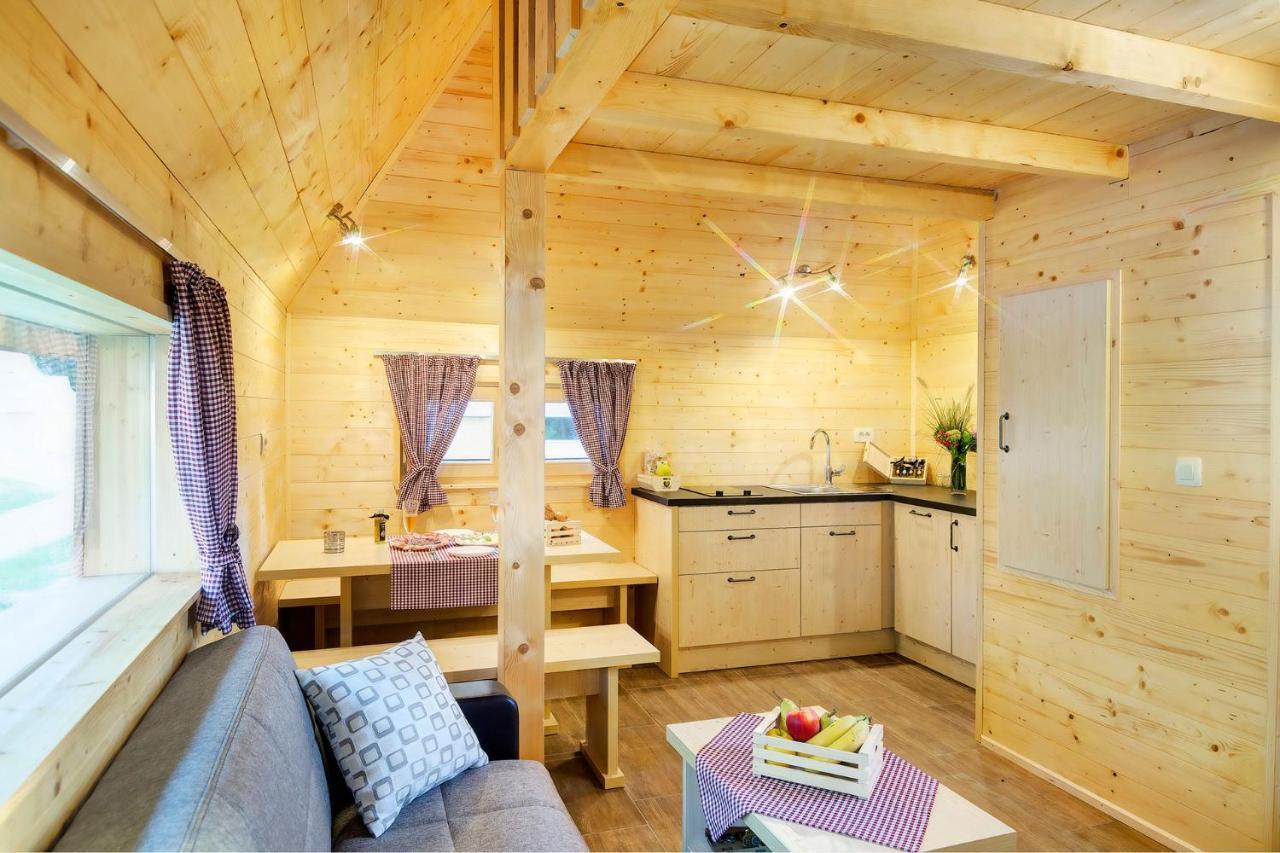 Slovenia Eco Resort Stahovica ภายนอก รูปภาพ