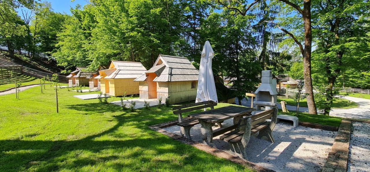 Slovenia Eco Resort Stahovica ภายนอก รูปภาพ