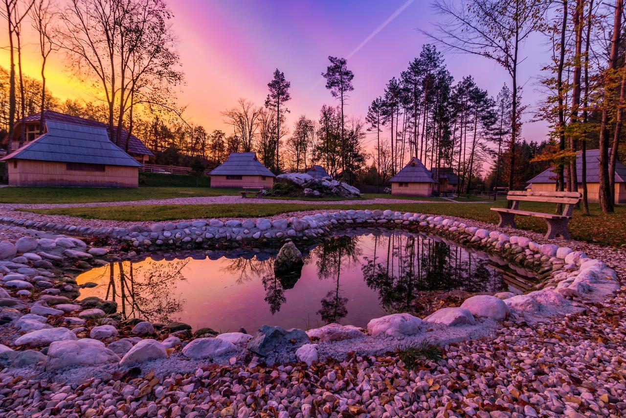 Slovenia Eco Resort Stahovica ภายนอก รูปภาพ